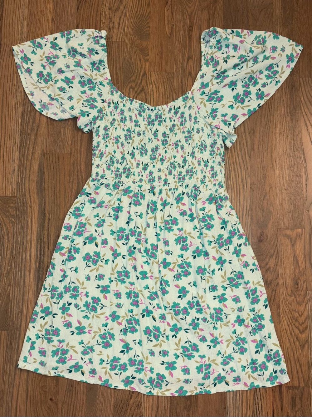 Billabong Floral Smocked Mini Dress Mint Green M Flutter Sleeve
